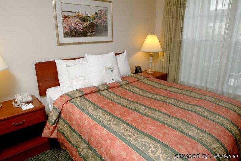 Homewood Suites By Hilton Erie Kearsarge Room photo