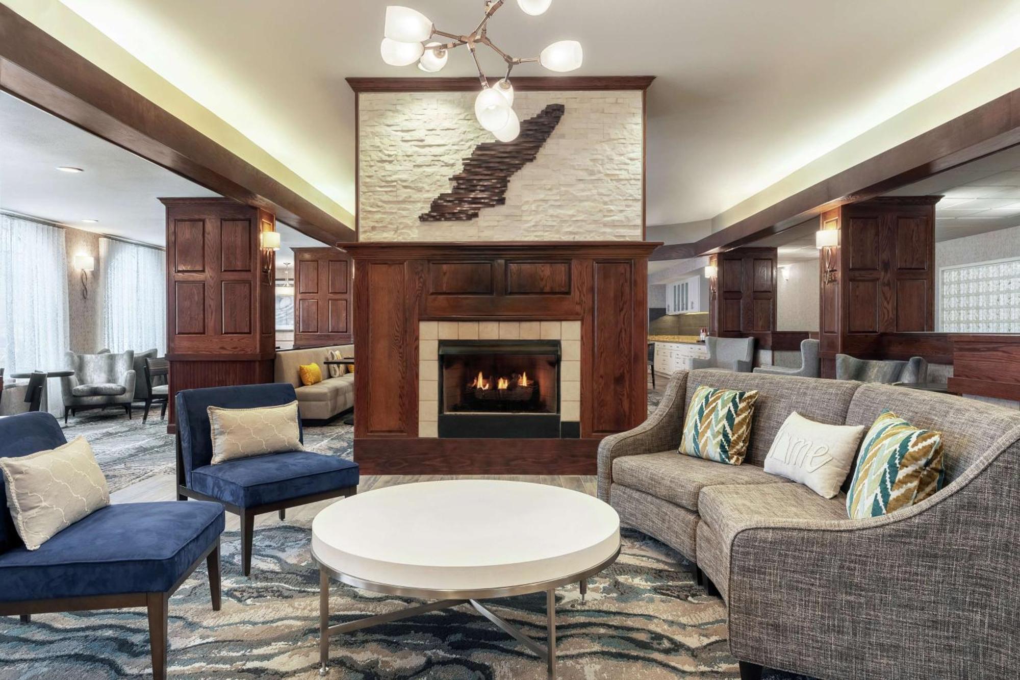 Homewood Suites By Hilton Erie Kearsarge Exterior photo