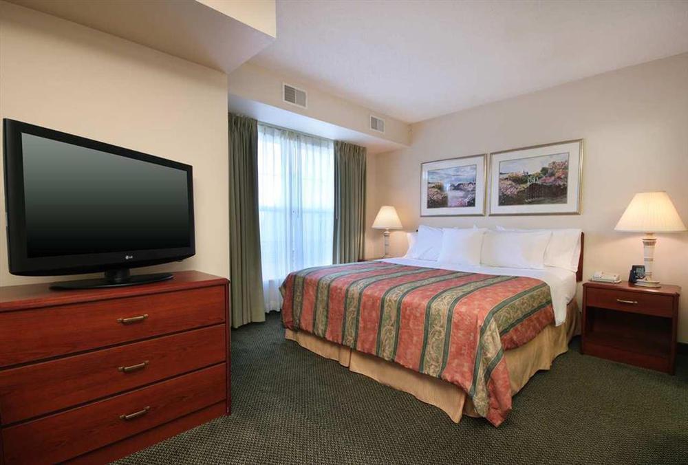 Homewood Suites By Hilton Erie Kearsarge Room photo