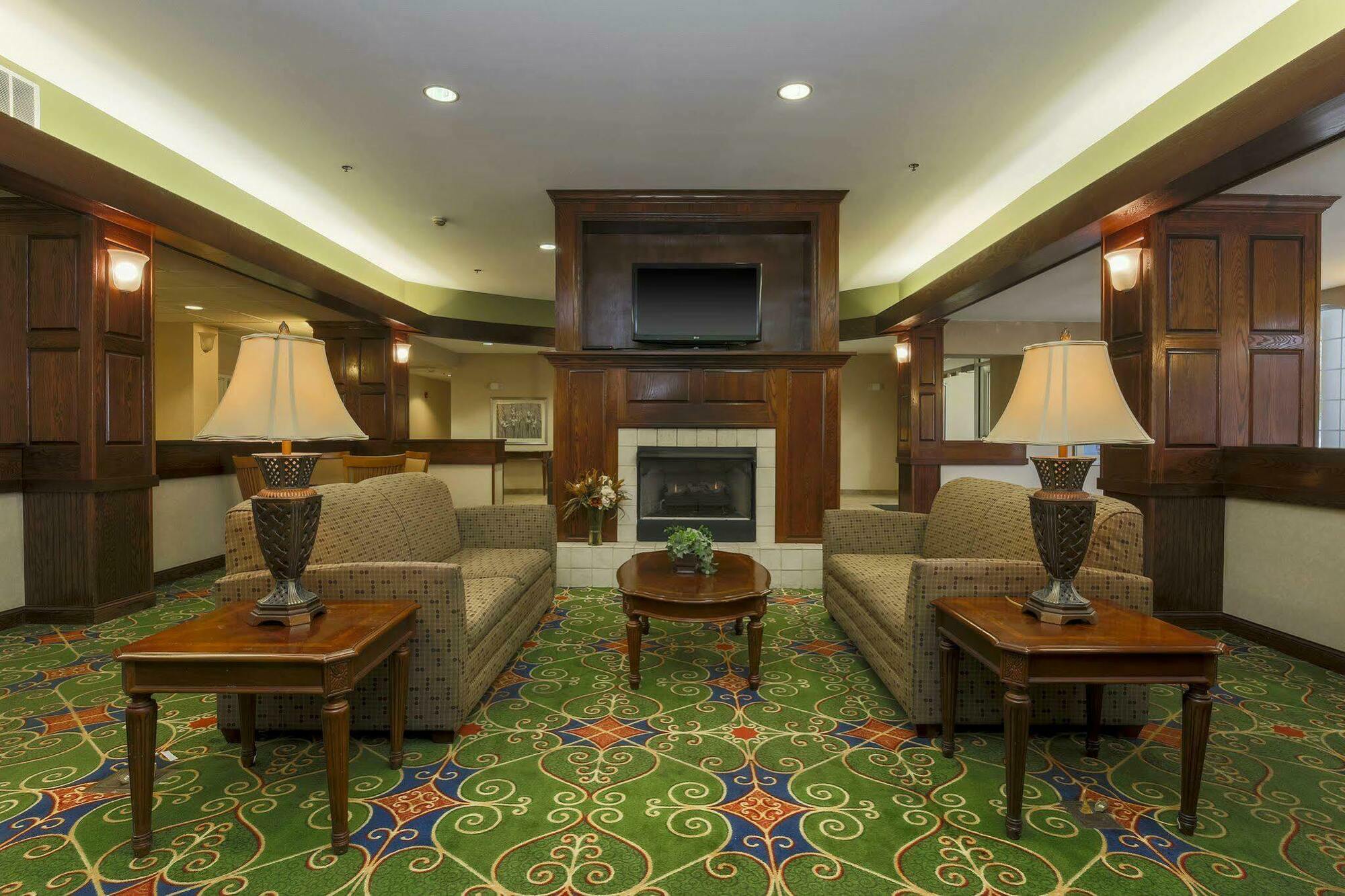 Homewood Suites By Hilton Erie Kearsarge Exterior photo